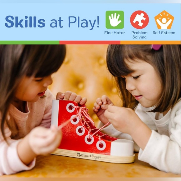 Wooden Tie Up Shoe Melissa and Doug - Picture 4 of 4